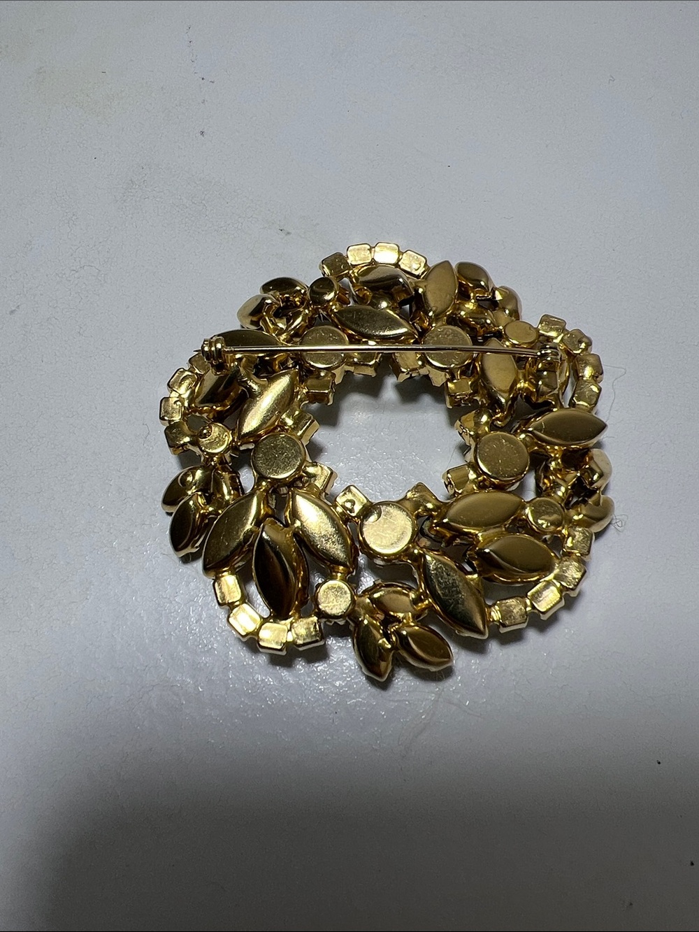 Crystal Vintage Wreath Brooch - Amber and Aurora Borealis - Picture 6 of 16